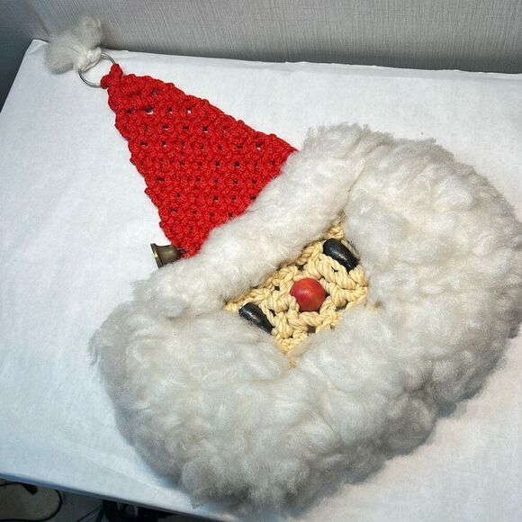 Vtg Macrame Santa Claus Christmas Holiday Decor Wall Hanging Handmade - Picture 1 of 7
